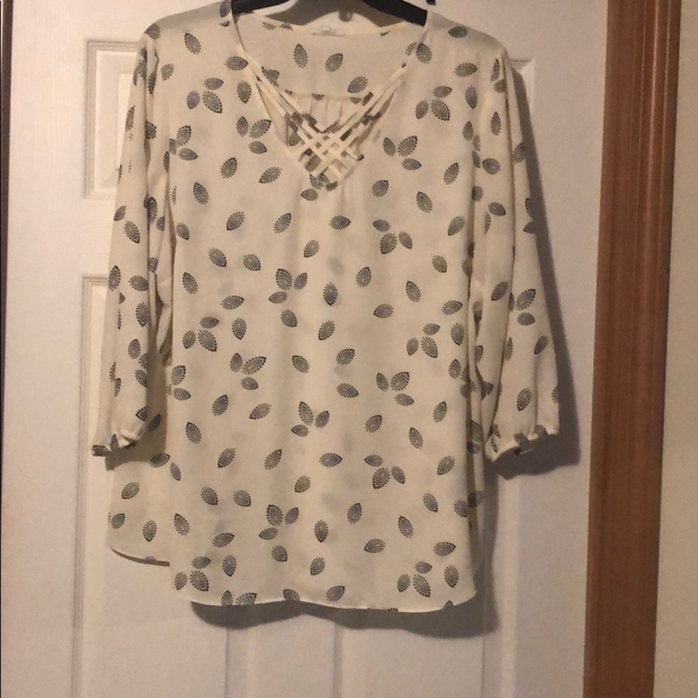 Women’s 3/4 sleeve blouse